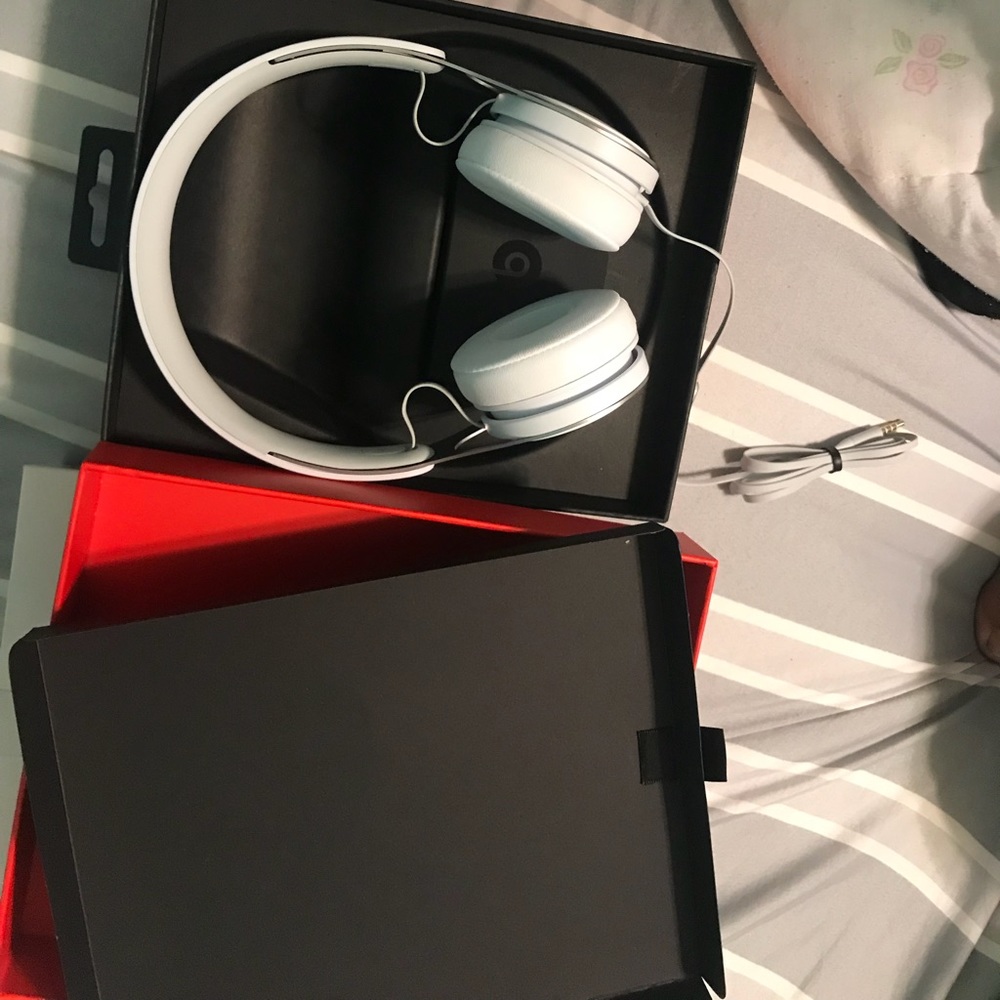 Brand new never been used beats ep